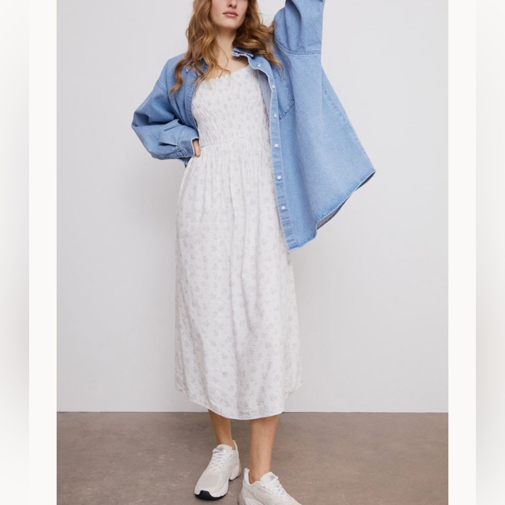 H&M Blue and White Floral Midi Dress